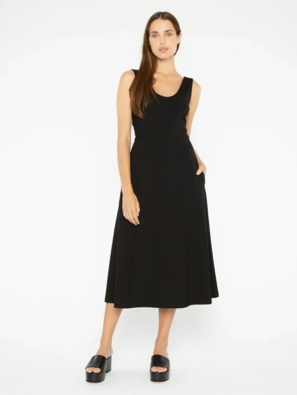 NWT/ Ripley RaderPonte knit midi-length dress.